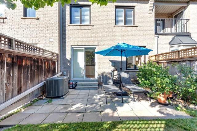 2 - 2250 Rockingham Dr, Townhouse with 2 bedrooms, 3 bathrooms and 3 parking in Oakville ON | Image 5