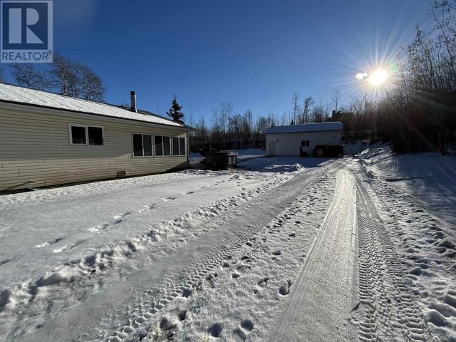 13292 Fell Road, House detached with 3 bedrooms, 2 bathrooms and null parking in Peace River C BC | Image 32