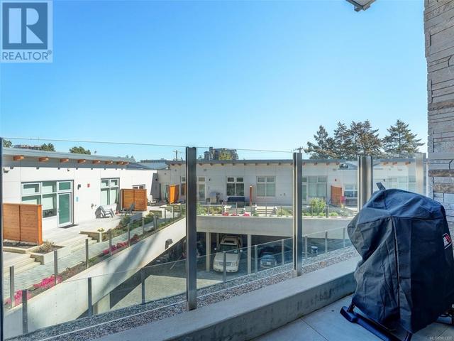 210 - 916 Lyall St, Condo with 1 bedrooms, 1 bathrooms and 1 parking in Esquimalt BC | Image 24