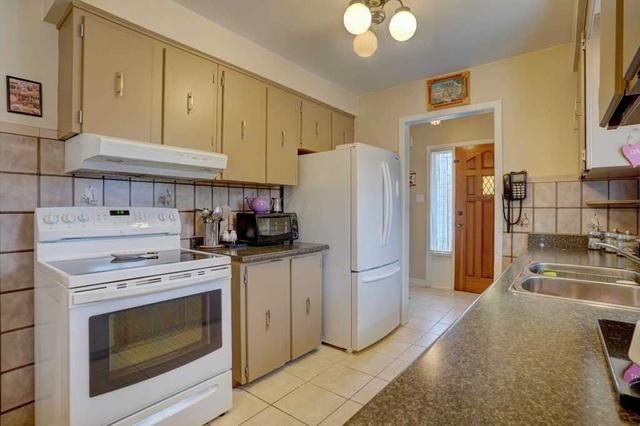 224 Morningside Ave, House detached with 3 bedrooms, 2 bathrooms and 6 parking in Toronto ON | Image 19