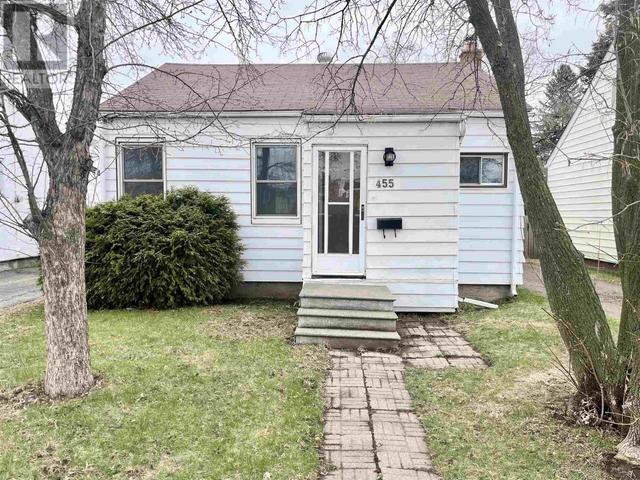 455 Christina St E, House detached with 2 bedrooms, 1 bathrooms and null parking in Thunder Bay ON | Image 1