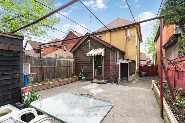 47 Clyde St, House detached with 3 bedrooms, 3 bathrooms and 1 parking in Hamilton ON | Image 31