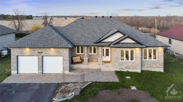 7360 Blue Water Crescent, House detached with 5 bedrooms, 5 bathrooms and 8 parking in Ottawa ON | Image 1