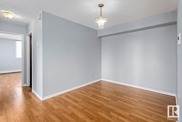 1303 - 10160 116 St Nw, Condo with 2 bedrooms, 1 bathrooms and 1 parking in Edmonton AB | Image 6