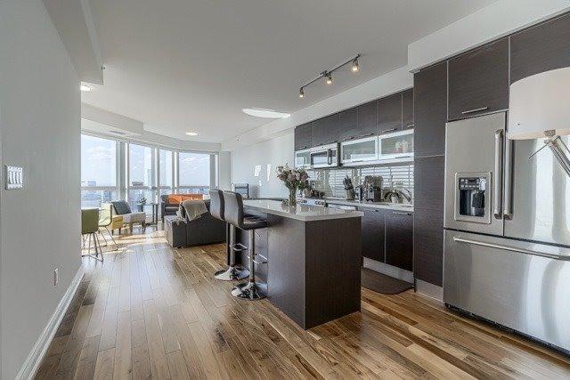 7016 - 388 Yonge St, Condo with 2 bedrooms, 2 bathrooms and 1 parking in Toronto ON | Image 33