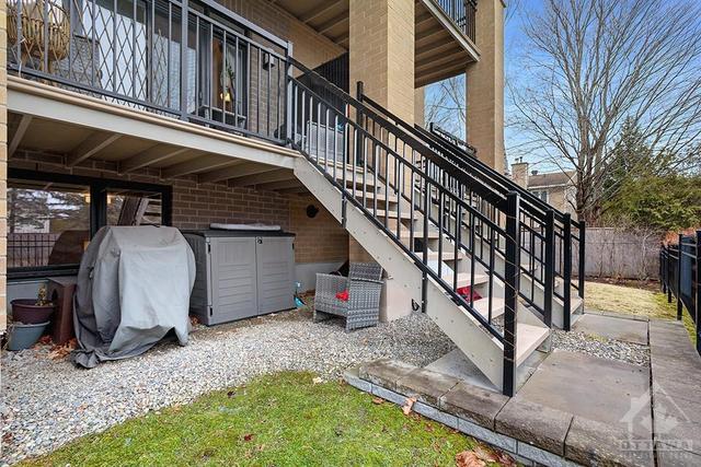 35 Bergeron Private, House attached with 2 bedrooms, 3 bathrooms and 1 parking in Ottawa ON | Image 16