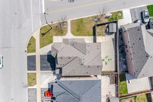71 Ledger Point Cres, House detached with 4 bedrooms, 5 bathrooms and 6 parking in Brampton ON | Image 34
