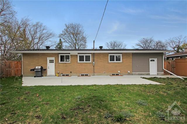 67 Quinpool Cres, House detached with 3 bedrooms, 2 bathrooms and 6 parking in Ottawa ON | Image 29