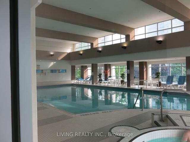 2806 - 33 Elm Dr, Condo with 1 bedrooms, 1 bathrooms and 1 parking in Mississauga ON | Image 3