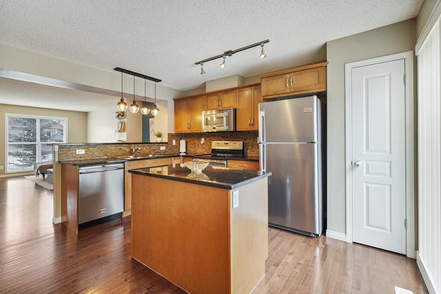 109 New Brighton Villas Se, Home with 3 bedrooms, 2 bathrooms and 2 parking in Calgary AB | Image 15