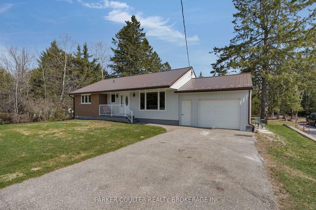 1000 Memorial Ave, House detached with 3 bedrooms, 2 bathrooms and 21 parking in Oro Medonte ON | Image 37