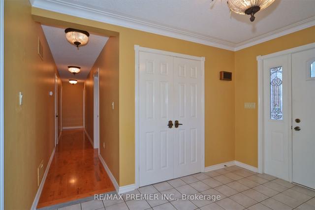 12301 Keele St, House detached with 3 bedrooms, 5 bathrooms and 10 parking in Vaughan ON | Image 11