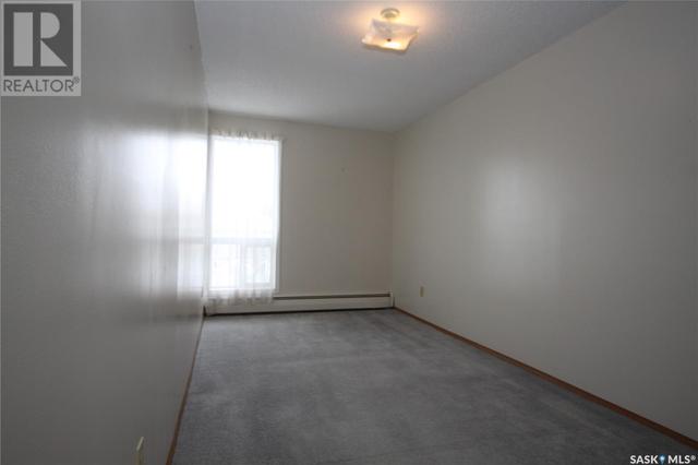 208 - 1832 Eaglesham Ave, Condo with 3 bedrooms, 1 bathrooms and null parking in Weyburn SK | Image 10