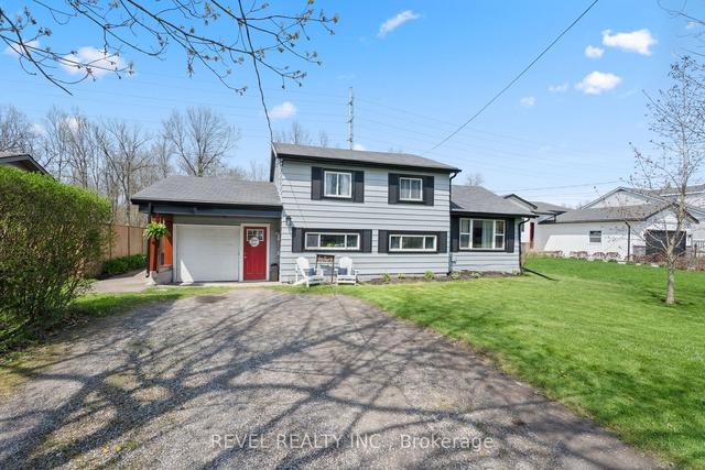 612 Oakes Dr, House detached with 3 bedrooms, 2 bathrooms and 5 parking in Fort Erie ON | Image 12
