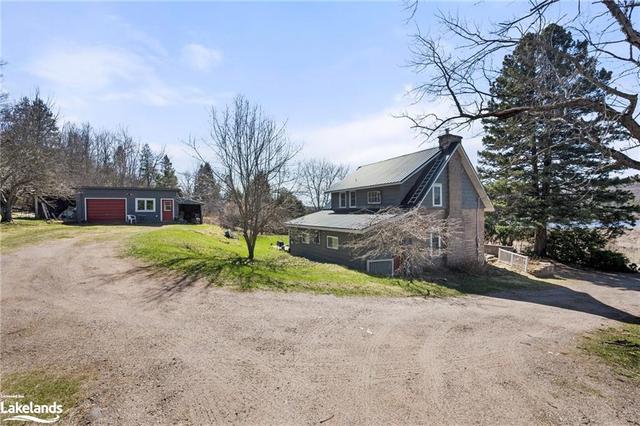 13066 County Road 503, House detached with 2 bedrooms, 1 bathrooms and 6 parking in Highlands East ON | Image 3