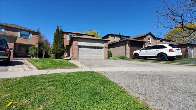 35 Brocklesby Cres, House detached with 3 bedrooms, 3 bathrooms and 3 parking in Ajax ON | Image 1