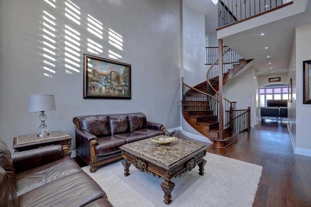 4 Accolade Crt, House detached with 4 bedrooms, 5 bathrooms and 7 parking in Brampton ON | Image 23