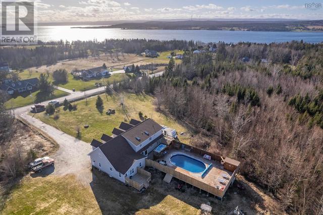 500 Johnson Rd, House detached with 4 bedrooms, 3 bathrooms and null parking in Cape Breton NS | Image 29