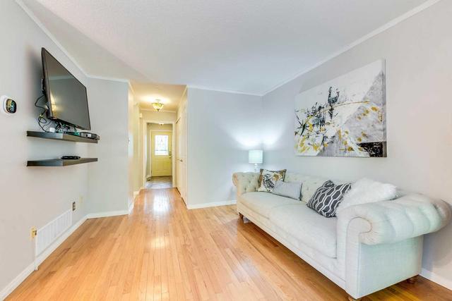 31 - 1135 Mccraney St E, Townhouse with 3 bedrooms, 2 bathrooms and 2 parking in Oakville ON | Image 5