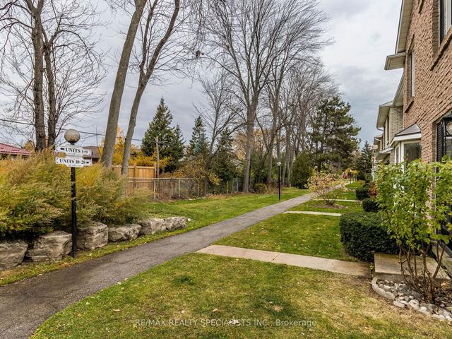 10 - 5475 Lakeshore Rd, Townhouse with 3 bedrooms, 3 bathrooms and 2 parking in Burlington ON | Image 23
