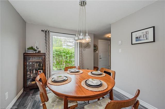 251 West Acres Dr, House detached with 3 bedrooms, 1 bathrooms and 5 parking in Guelph ON | Image 15