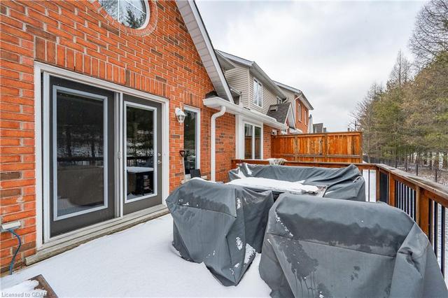 16 - 165 Terraview Cres, House attached with 3 bedrooms, 2 bathrooms and 4 parking in Guelph ON | Image 15
