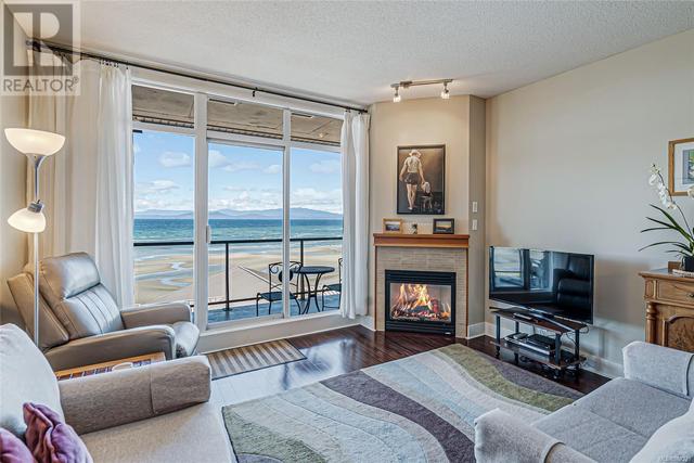702 - 194 Beachside Dr, Condo with 2 bedrooms, 2 bathrooms and 1 parking in Parksville BC | Image 2