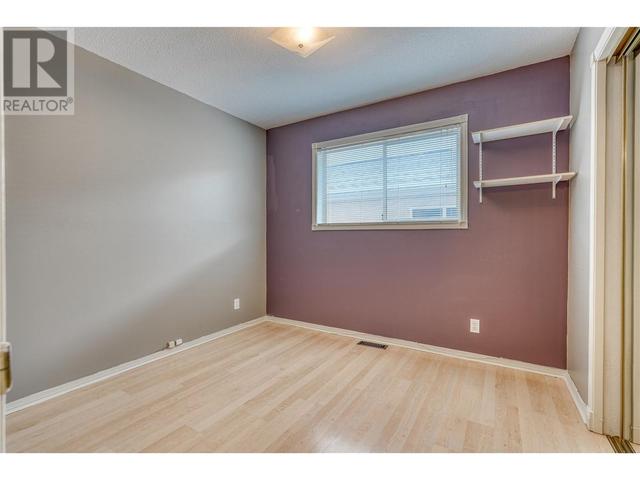 159 - 1634 Carmi Ave, House attached with 3 bedrooms, 3 bathrooms and 2 parking in Penticton BC | Image 14