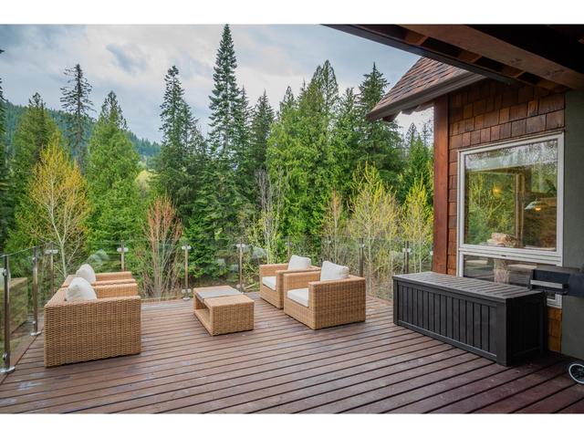817 White Tail Drive, House detached with 4 bedrooms, 4 bathrooms and null parking in Rossland BC | Image 46