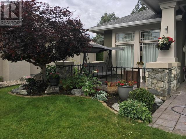 3945 Gallaghers Cir, House detached with 3 bedrooms, 2 bathrooms and 2 parking in Kelowna BC | Image 38