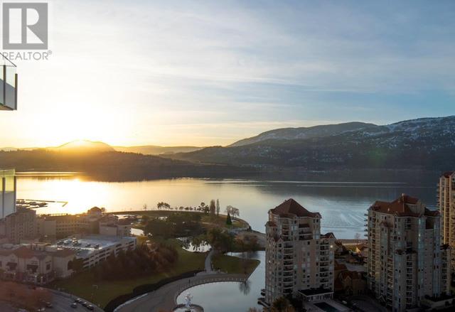 2306 - 1191 Sunset Dr, Condo with 3 bedrooms, 2 bathrooms and 2 parking in Kelowna BC | Image 13