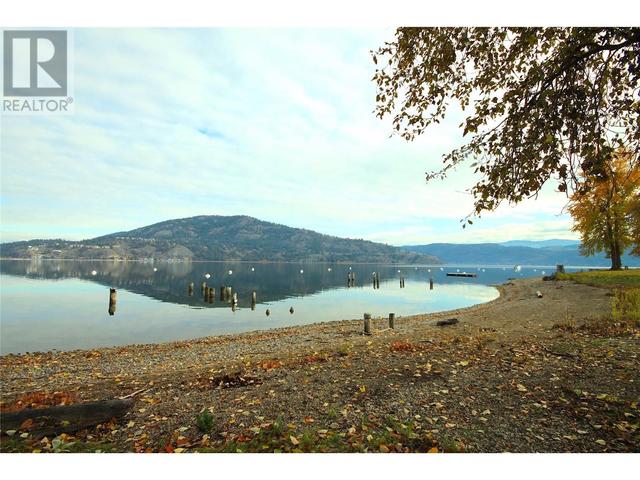 38 Lakeshore Rd, House detached with 2 bedrooms, 1 bathrooms and 5 parking in Vernon BC | Image 21