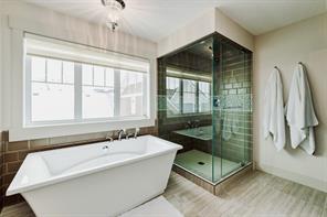 24 Dieppe Drive Sw, House detached with 4 bedrooms, 3 bathrooms and 3 parking in Calgary AB | Image 29