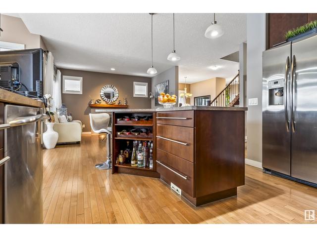 335 62 St Sw Sw, House detached with 5 bedrooms, 3 bathrooms and null parking in Edmonton AB | Image 18