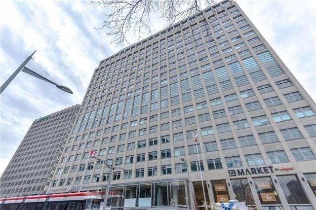 820 - 111 St Clair Ave W, Condo with 1 bedrooms, 2 bathrooms and 1 parking in Toronto ON | Image 1