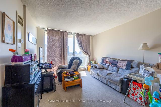 1104 - 820 Burnhamthorpe Rd, Condo with 2 bedrooms, 2 bathrooms and 1 parking in Toronto ON | Image 12