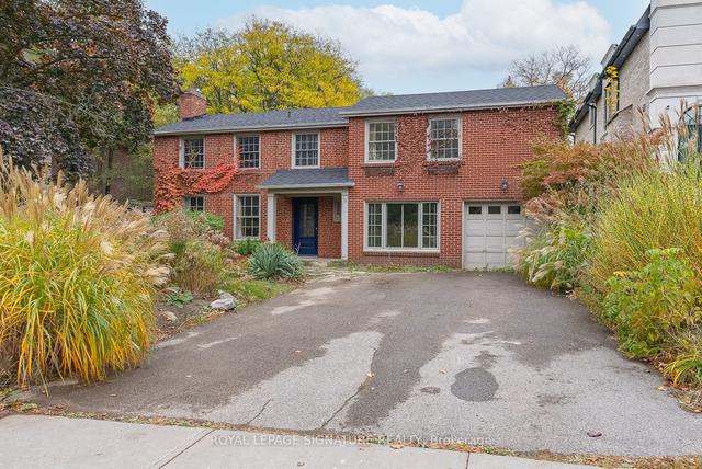 75 Lord Seaton Rd, House detached with 4 bedrooms, 3 bathrooms and 5 parking in Toronto ON | Image 1