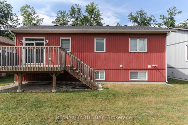 53 Edgewater Rd, House detached with 2 bedrooms, 3 bathrooms and 6 parking in Wasaga Beach ON | Image 14