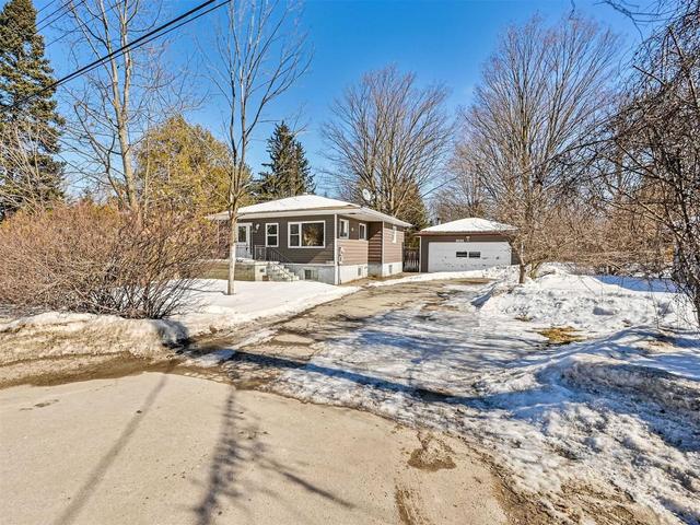 2031 St Johns Rd, House detached with 2 bedrooms, 2 bathrooms and 8 parking in Innisfil ON | Image 1