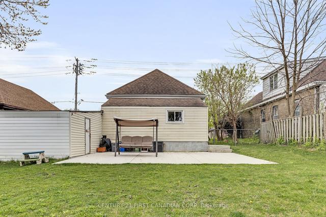 1064 Florence St, House detached with 3 bedrooms, 2 bathrooms and 4 parking in London ON | Image 19