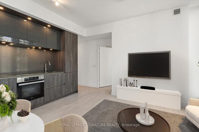 2514 - 35 Mercer St, Condo with 2 bedrooms, 2 bathrooms and 0 parking in Toronto ON | Image 1