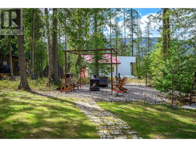 9039 Hummingbird Drive, House detached with 2 bedrooms, 2 bathrooms and 6 parking in Columbia Shuswap E BC | Image 46