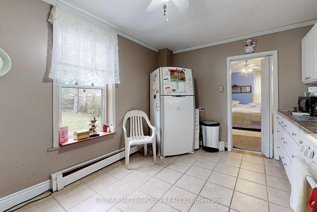 2 Dean Dr, House detached with 2 bedrooms, 3 bathrooms and 5 parking in Brighton ON | Image 3
