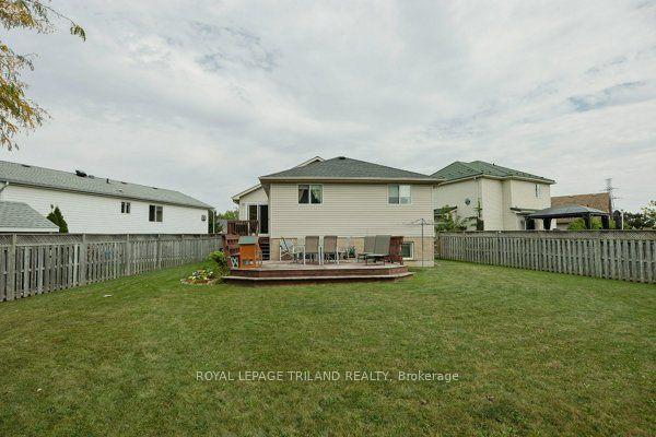 54 Ponsford Pl, House detached with 3 bedrooms, 2 bathrooms and 5 parking in St. Thomas ON | Image 15