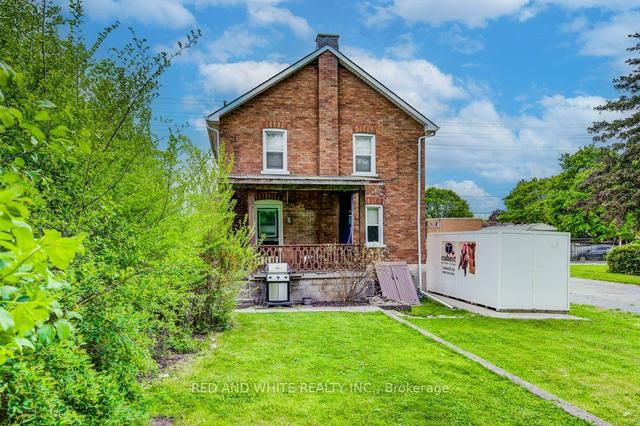 934 Eagle St N, House detached with 3 bedrooms, 2 bathrooms and 4 parking in Cambridge ON | Image 26
