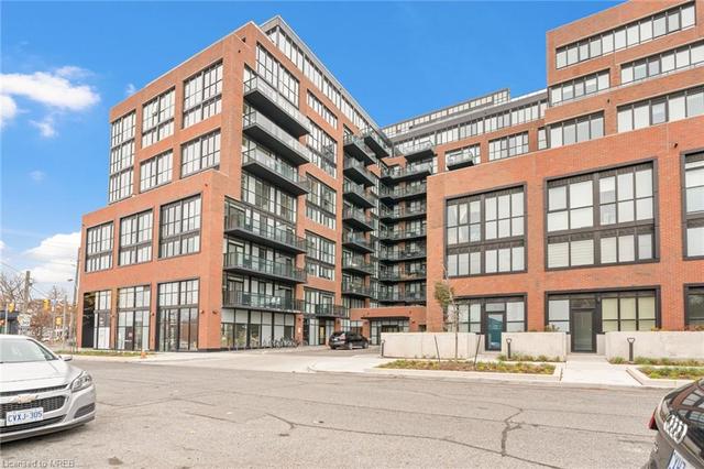 301 - 2300 St Clair Avenue W, House attached with 1 bedrooms, 1 bathrooms and null parking in Toronto ON | Image 1