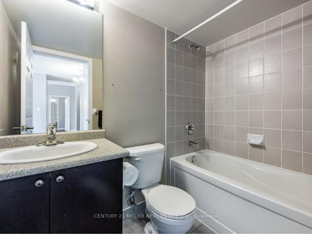 507 - 208 Enfield Pl W, Condo with 2 bedrooms, 2 bathrooms and 1 parking in Mississauga ON | Image 8