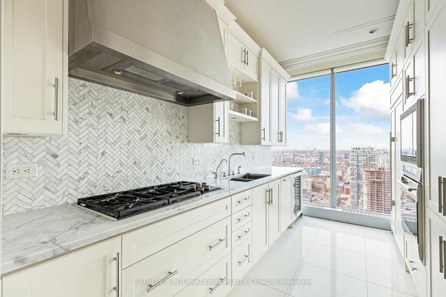 3802 - 183 Wellington St W, Condo with 2 bedrooms, 2 bathrooms and 1 parking in Toronto ON | Image 6