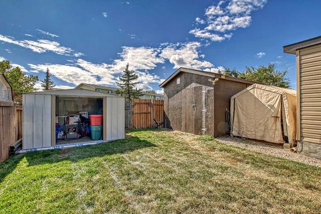 208 Big Hill Cir Se, House detached with 3 bedrooms, 2 bathrooms and 2 parking in Airdrie AB | Image 23