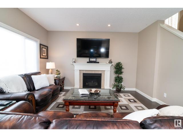 285 Cy Becker Bv Nw, House detached with 3 bedrooms, 2 bathrooms and null parking in Edmonton AB | Image 9